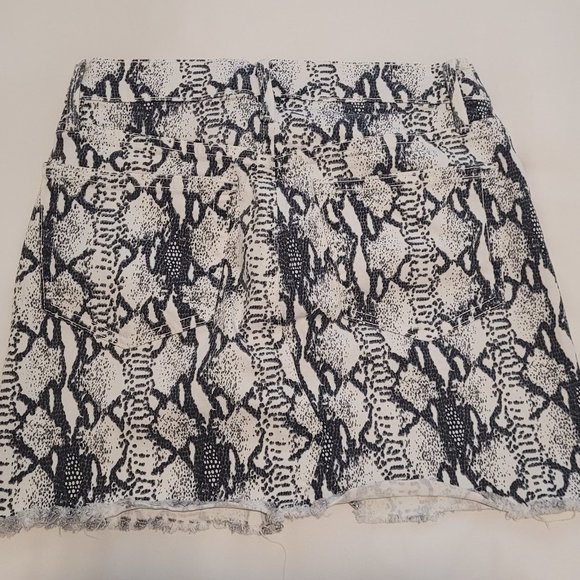 Denim Snakeskin Shorts by Frame Denim - Picture 2 of 3
